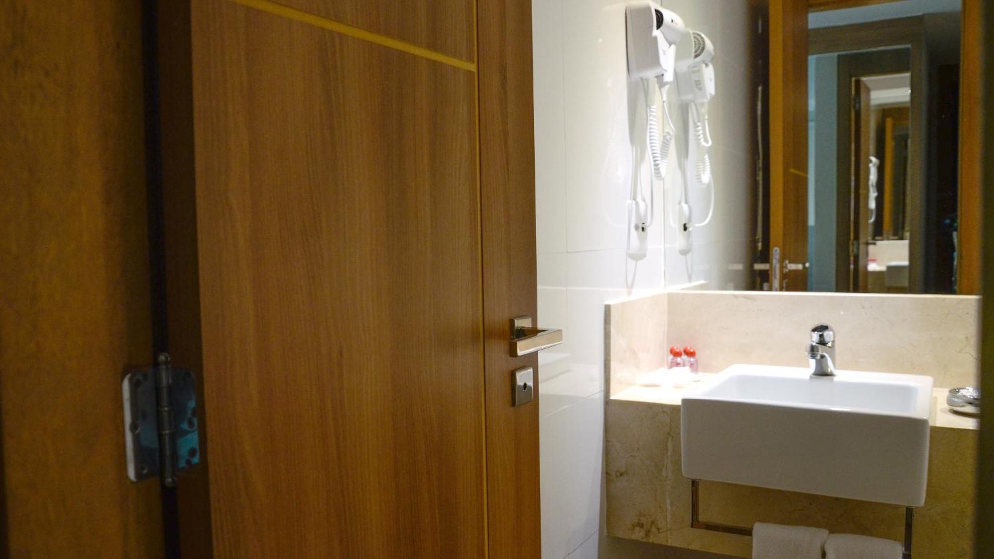 Deluxe Quadruple Room